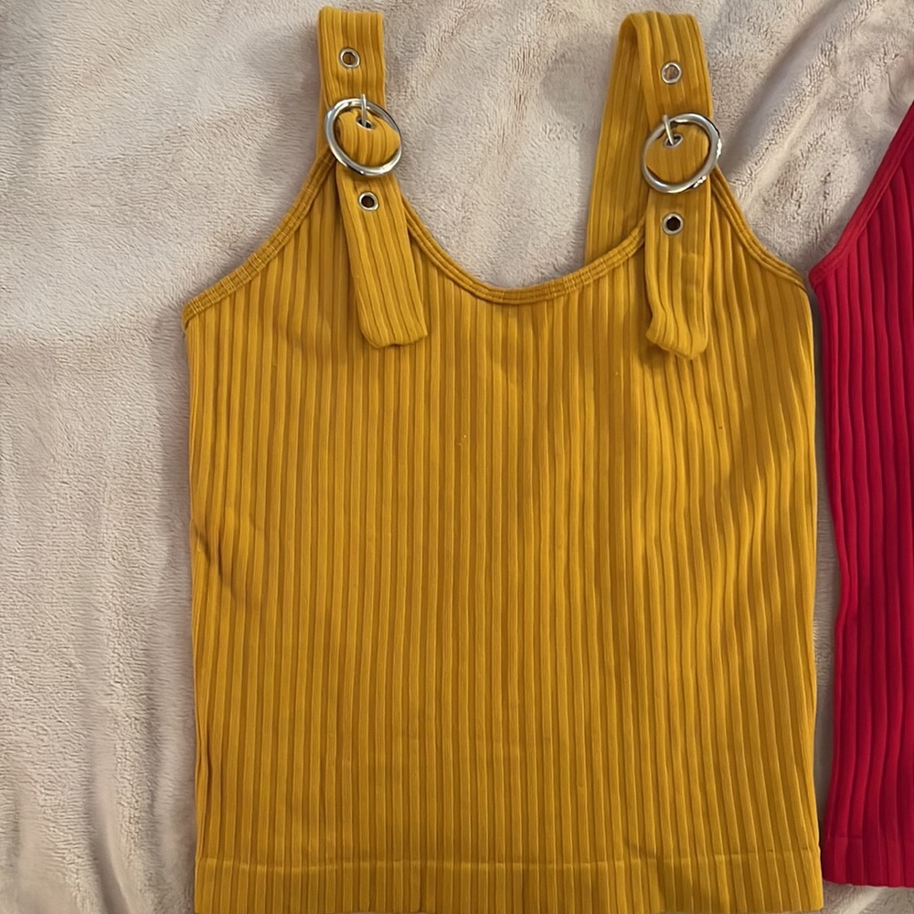 Two Dynamic shirts - Picture 3 of 5
